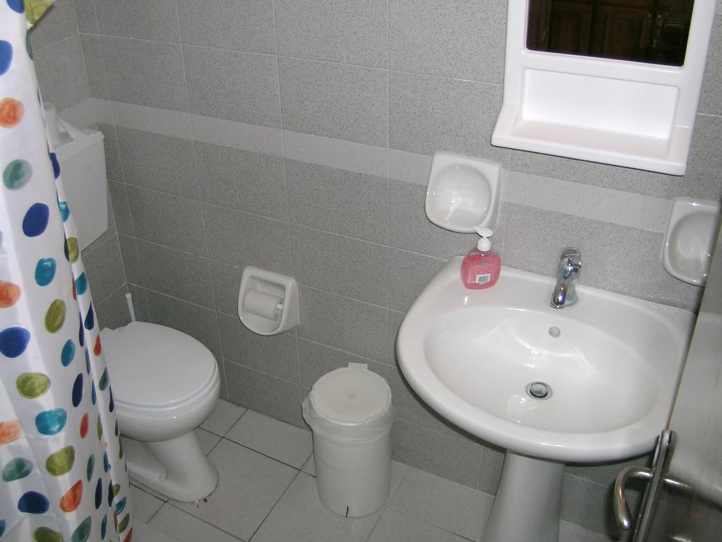 Magdas Kamares Poros Town Zimmer foto
