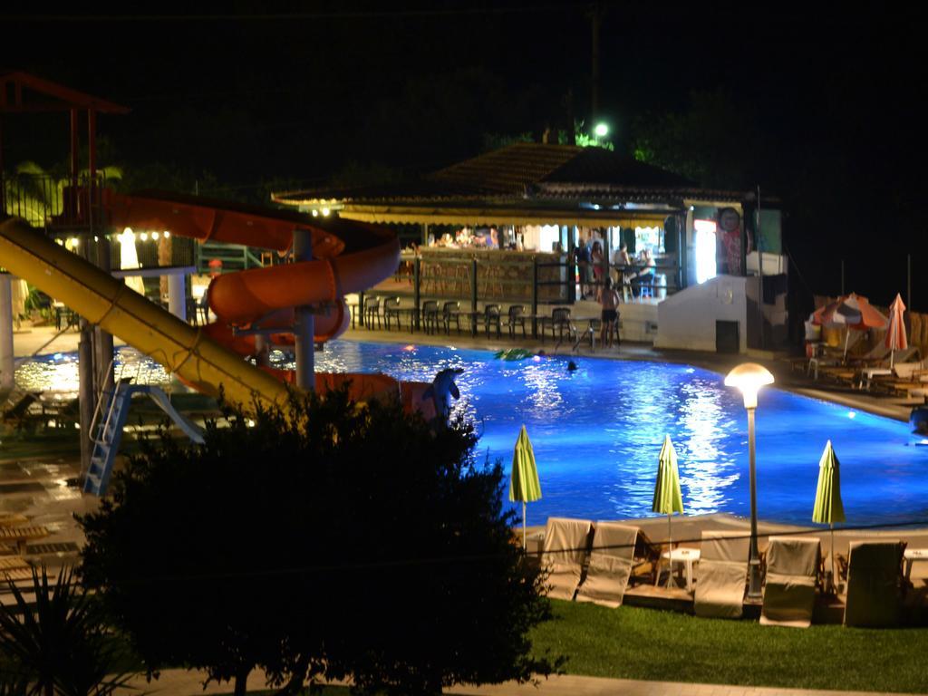 Magdas Kamares Poros Town Exterior foto